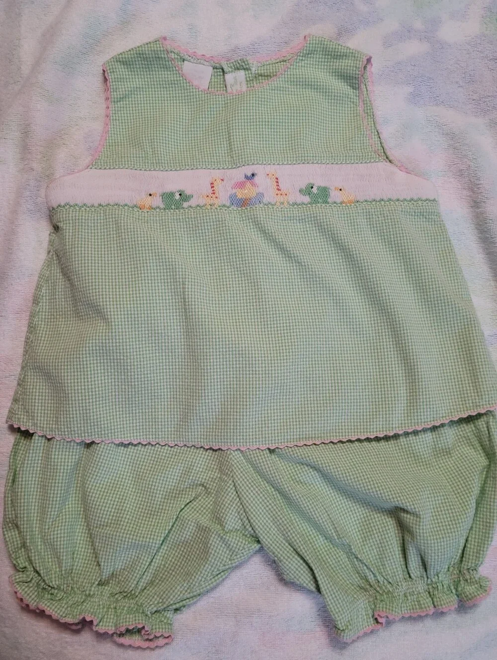Vive la fete Noah's ark smocked short set sz 4